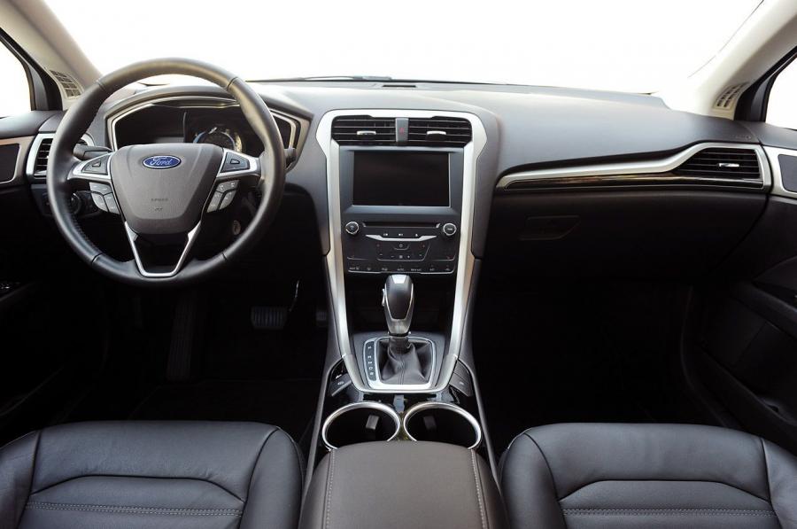  Ford Fusion 2013 года  (US) (фото 131 из 202)